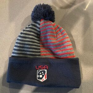 USA - Nike reversible "USA/LAX beanie.  With top ball that interchanges